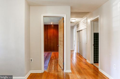 2958 Lincoln St, Camp Hill PA  17011-2832 exterior