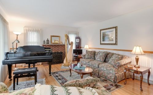 6042 Aldrich Ave, Minneapolis, MN 55430-2720