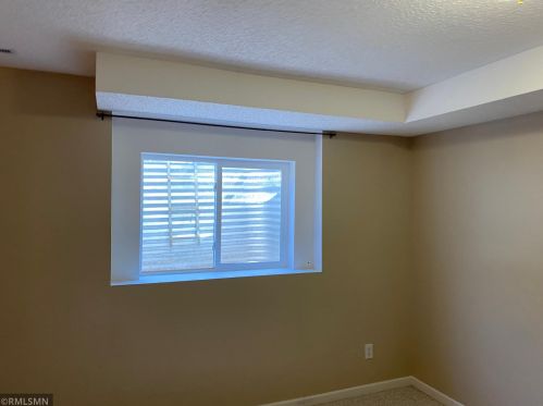 170 County Rd B, Saint Paul MN 55117-1929 exterior