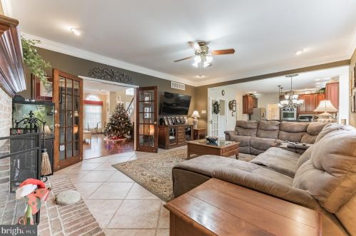 2037 Carmel Dr, Jamison PA  18929-1438 exterior