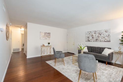 4659 Berwick Dr, San Diego CA 92117-4233 exterior