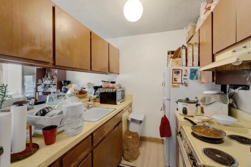 475 90 St, Daly City CA 94015-1657 exterior