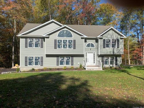 34 Watson Way, Tompkins Corners, NY 10579-1533