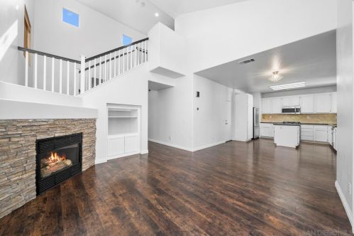 30058 Laurel Creek Dr, Temecula CA  92591-3617 exterior