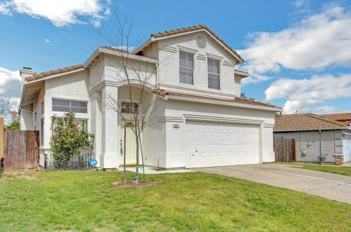 8011 Andante Dr, Citrus Heights CA  95621-1400 exterior