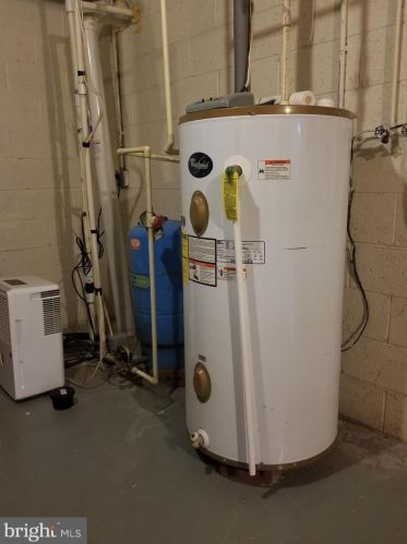 4 Mile Trl, Charnita PA  17320-8463 exterior