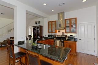 621 Maiden Ln, Pinole, CA 94564-1980
