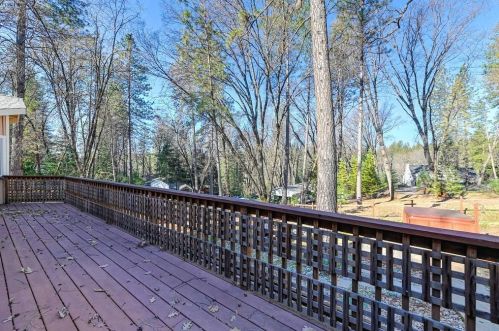 10570 Alta Sierra Dr, Grass Valley CA  95949-6840 exterior