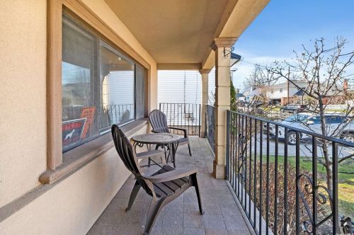 15 Adams St, East Rockaway, NY 11518-1705