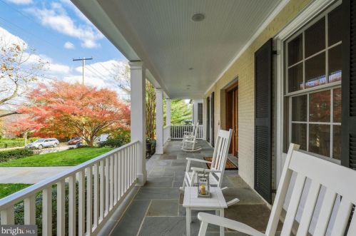 4914 Upton St, Washington, DC 20016-2350