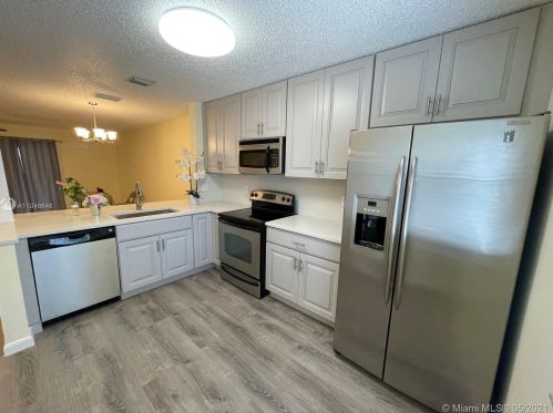 767 208th Dr, Hollywood, FL 33029-2199