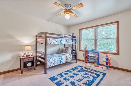 928 Old Washington Rd, Canonsburg PA  15317-3230 exterior