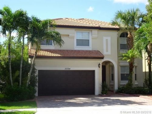 15724 53rd Ct, Hollywood, FL 33027-4987