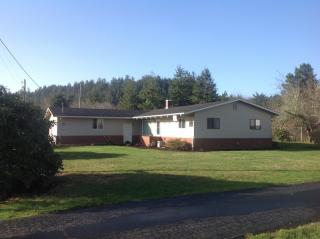 544 Moffitt Ct, Waldport, OR 97394-9792