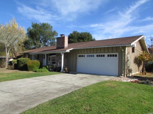 171 Oak Island Dr, Santa Rosa, CA 95409-6333