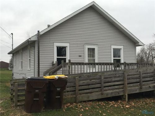 201 Pleasant St, Stryker, OH 43557-7747