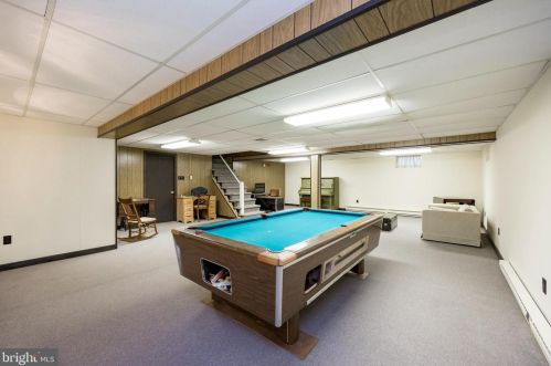 1134 Crestwood Dr, Pottstown PA 19464-2932 exterior