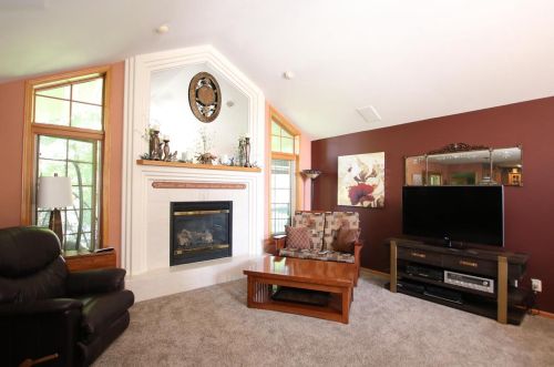 331 Oak Ct, Knowles, WI 53048-9340