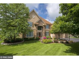 8965 Highview Ln, Saint Paul, MN 55125-4922