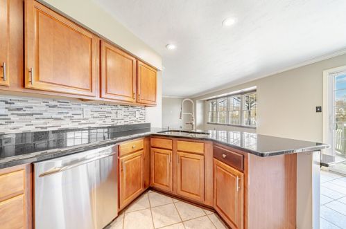 125 Trotwood Dr, Canonsburg PA  15317-9783 exterior