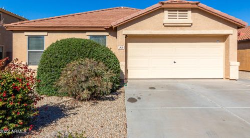 912 Mesquite Tree Ln, San Tan Valley, AZ 85143