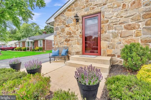 13 Dartmouth Rd, Wilmington, DE 19808-4633