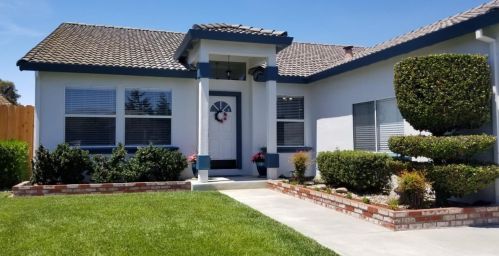 1484 Jenner Ct, Hollister, CA 95023-6500