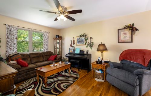 106 Raintree Rd, Florence, KY 41042-2704