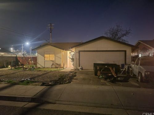 8506 Parlier Ct, Parlier, CA 93648-2259