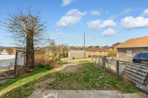 234 Bigham St, Pittsburgh PA  15211-1432 exterior