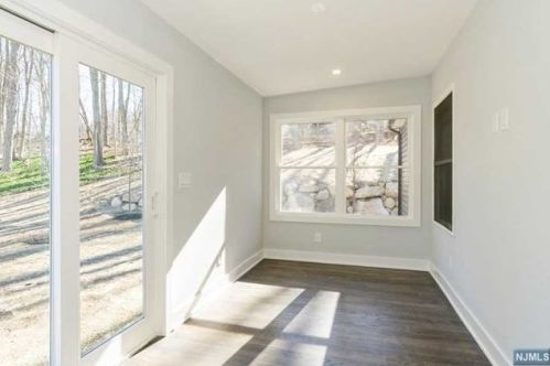 676 Ramapo Valley Rd, Oakland NJ  07436-3003 exterior
