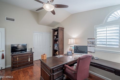 4456 Barwick Dr, Cave Creek AZ  85331-7847 exterior