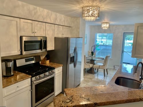 1904 Appleton Way, Whippany NJ  07981-1779 exterior