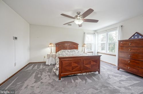 5 Stonegate Ct, Blenheim NJ  08012-5356 exterior