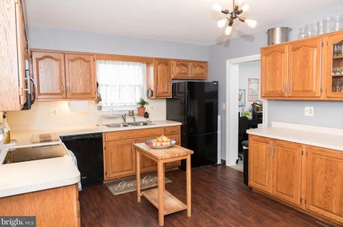 322 Hurst St, Norristown PA  19405-1539 exterior