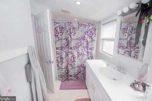 590 Borough Line Rd, Collegeville PA  19426-2804 exterior