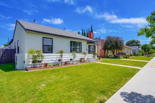 4522 Falcon Ave, Long Beach, CA 90807-1815