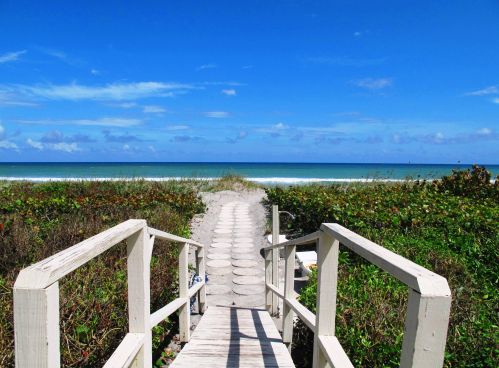 782 High Point Dr, Delray Beach FL  33445-3149 exterior
