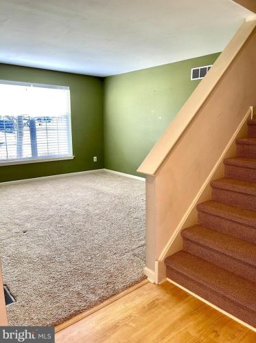 1222 Oxford Cir, Lansdale PA 19446-6652 exterior