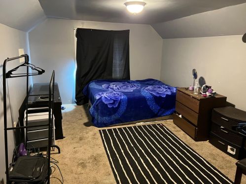 1230 35, Milwaukee WI 53215-1433 exterior