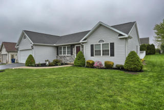 990 Melody Ln, Lebanon, PA 17046-8260