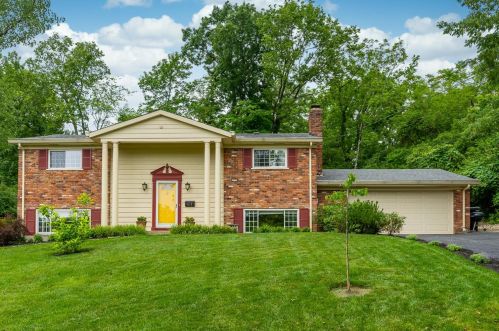 675 Berkshire Ln, Cincinnati, OH 45220-1410