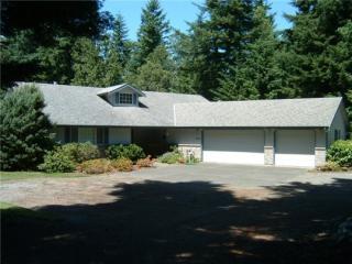 16910 89th Ave, Camano Island, WA 98292-6768