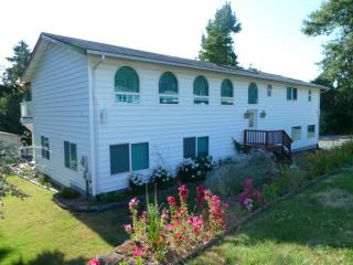 20707 14 Ave, Seattle WA  98198-3537 exterior
