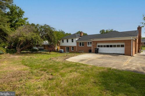 3708 Baskerville Dr, Bowie MD  20721-2403 exterior