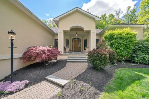 44 Carol Ln, Poughquag, NY 12570-5656