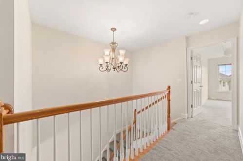 14631 Weeburn Way, Woodbridge VA  22191-4043 exterior