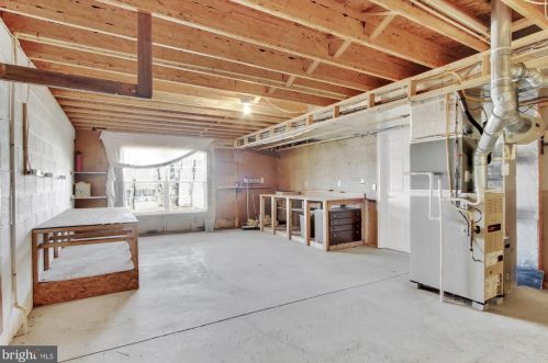 142 Furlong Way, Red Lion PA 17356-8775 exterior