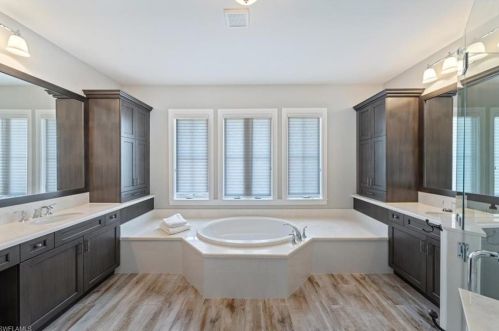 2139 Torino Way, Naples FL  34105-3033 exterior