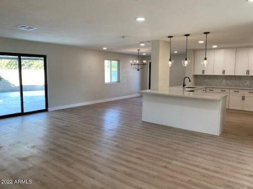 8532 Montecito Ave, Scottsdale AZ 85251-2813 exterior